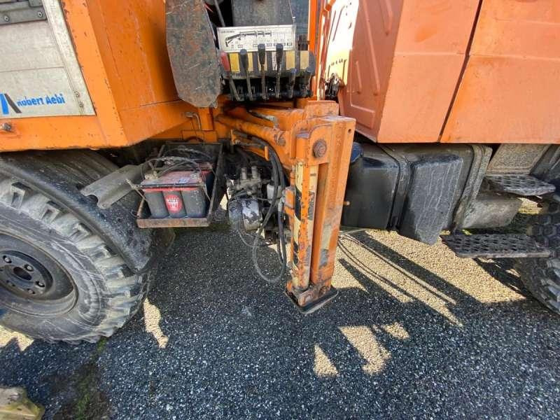 Billenőplatós teherautó Mercedes UNIMOG U 140 MACHINE SUISSE: 41 kép.