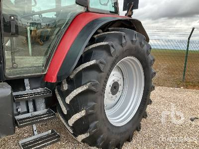 Traktor CASE IH MXM140: 25 kép.