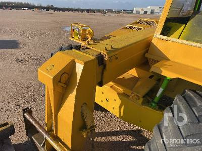 Teleszkópos rakodó MERLO Chariot Telescopique: 23 kép.