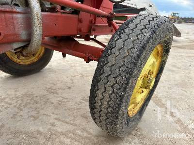 Kistraktor RENAULT SUPER 7 Tracteur Utilitaire: 17 kép.