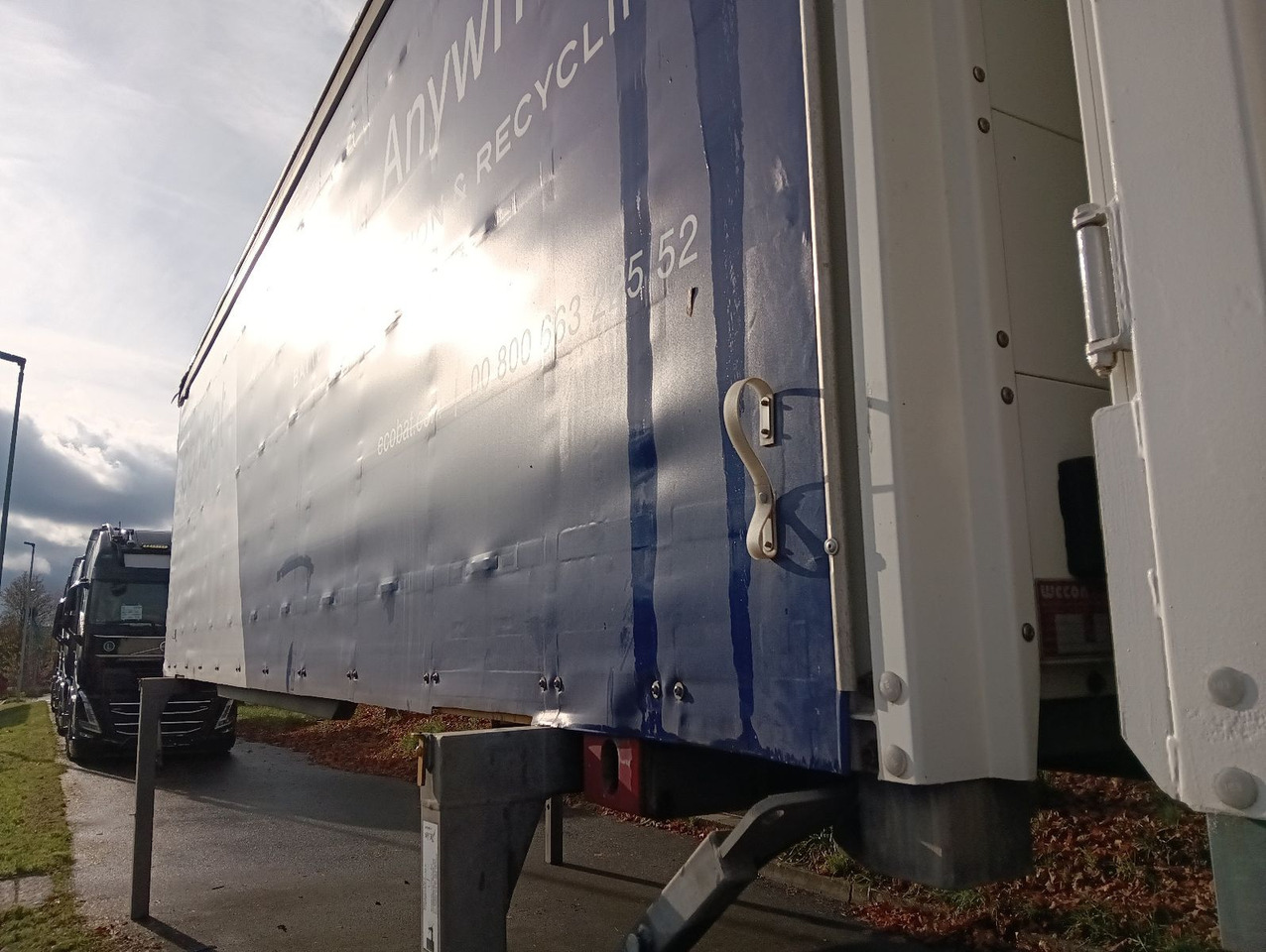 Új Ponyvás felépítmény Wecon 4x Duke WPR715 SG RAPIDO Bodenstaufach verzinkt: 24 kép. Új Ponyvás felépítmény Wecon 4x Duke WPR715 SG RAPIDO Bodenstaufach verzinkt: 24 kép.