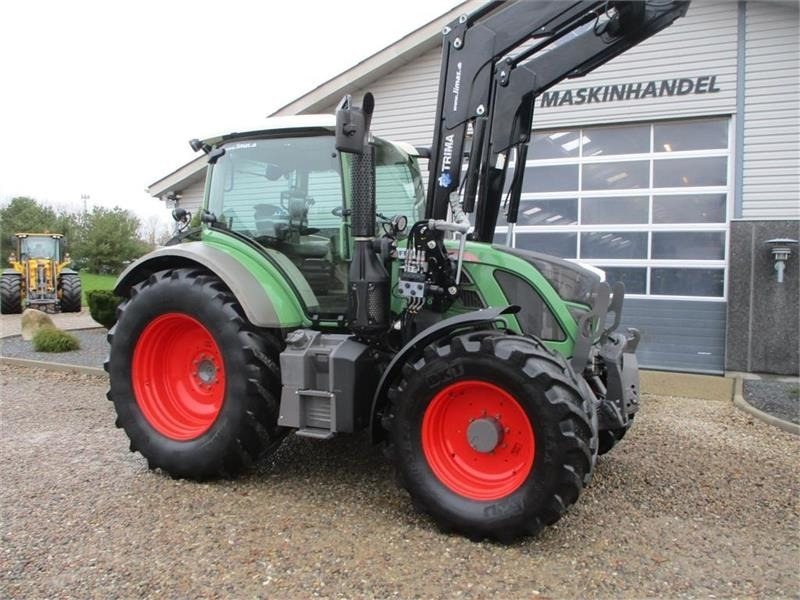 Traktor Fendt 514 Vario med frontlæsser og frontlift: 17 kép.