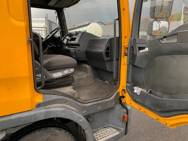 Platós teherautó MAN TGL 7.180 Euro 4 4X2 BB Open body APK MOT Tuv 02-2025: 16 kép.