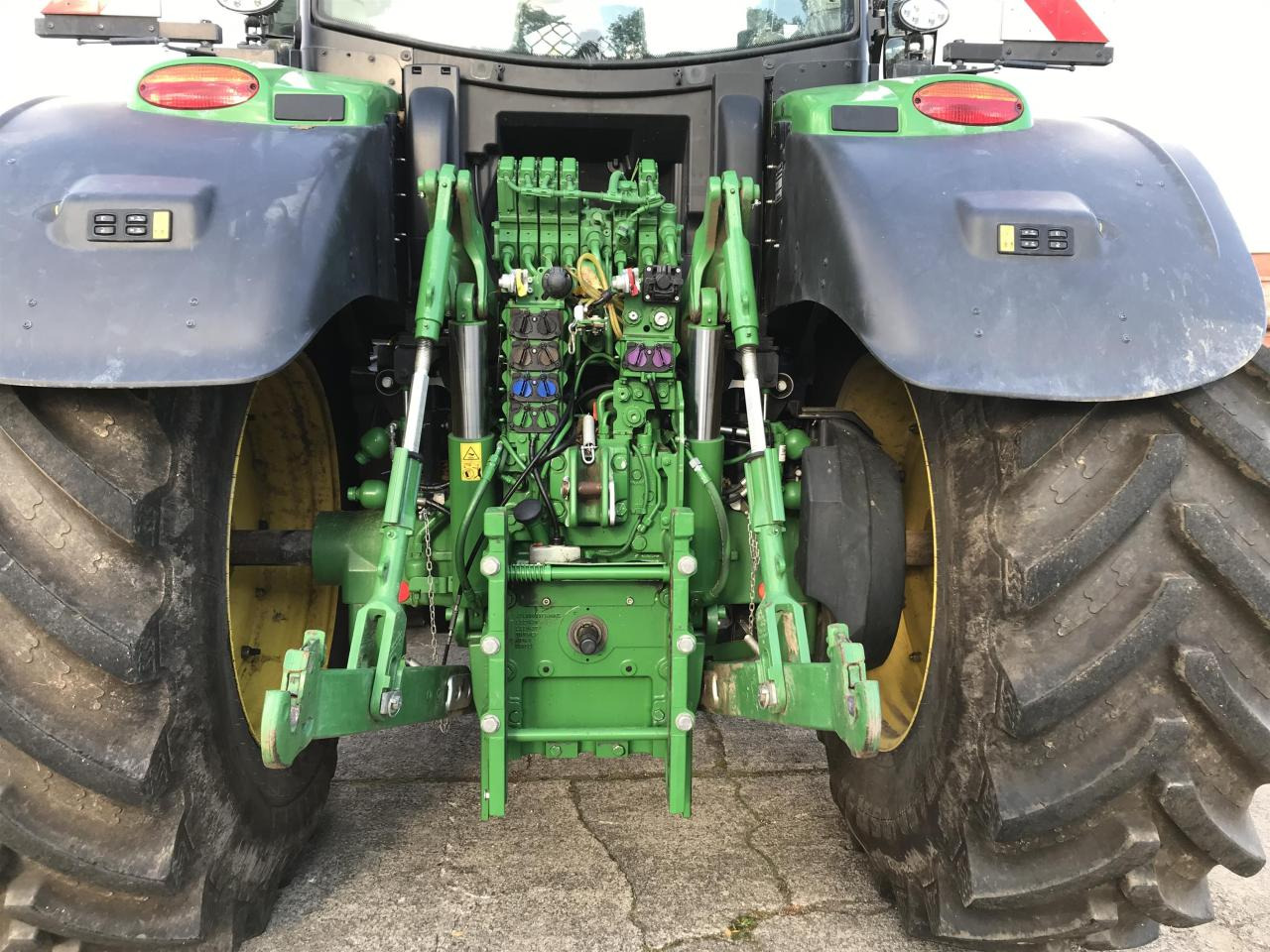 Traktor John Deere 6R 250: 6 kép.