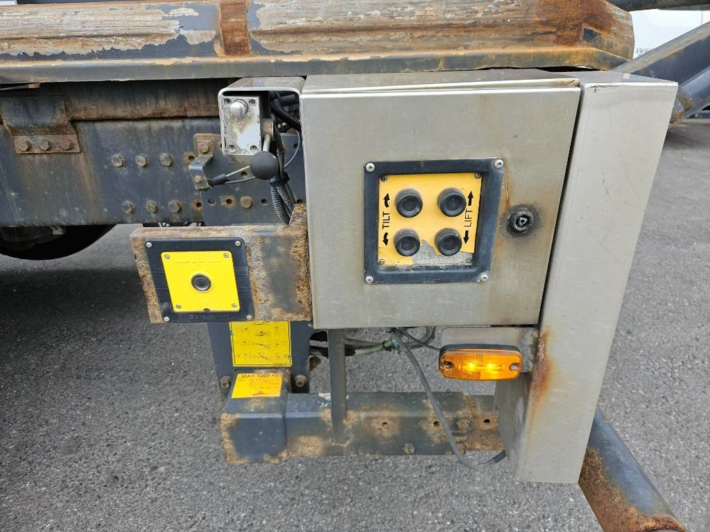 Cserefelépítményes teherautó Scania G420 6x2*4: 6 kép. Cserefelépítményes teherautó Scania G420 6x2*4: 6 kép.