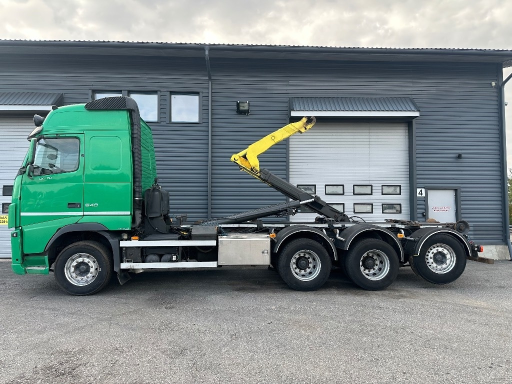 Horgos rakodó teherautó Volvo FH13 540 8x4*4: 7 kép.