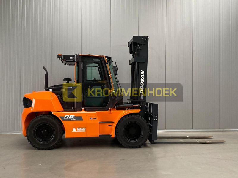 Dízel targonca Doosan D 90S-9: 6 kép.